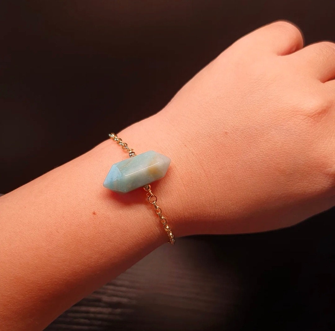 Handcrafted chain bracelet with double pointed Amazonite