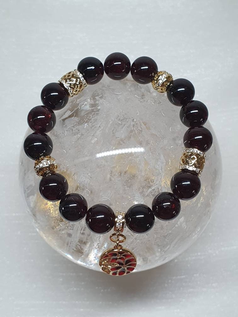 Handcrafted bracelet with good quality Dark Red Garnet (10mm)