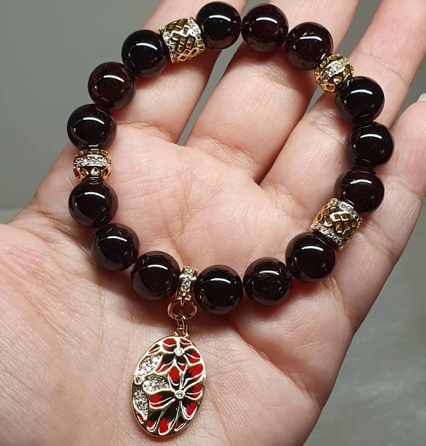 Handcrafted bracelet with good quality Dark Red Garnet (10mm)