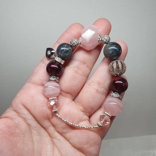 Handcrafted bracelet with Rose Quartz , Labradorite and Red Garnet