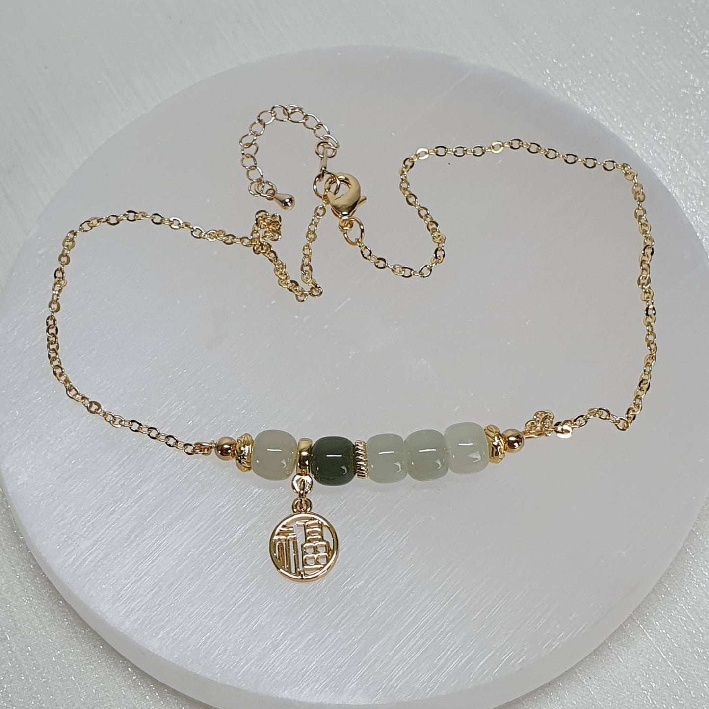Handcrafted necklace with AAA Hetian / Nephrite Jade (8mm)