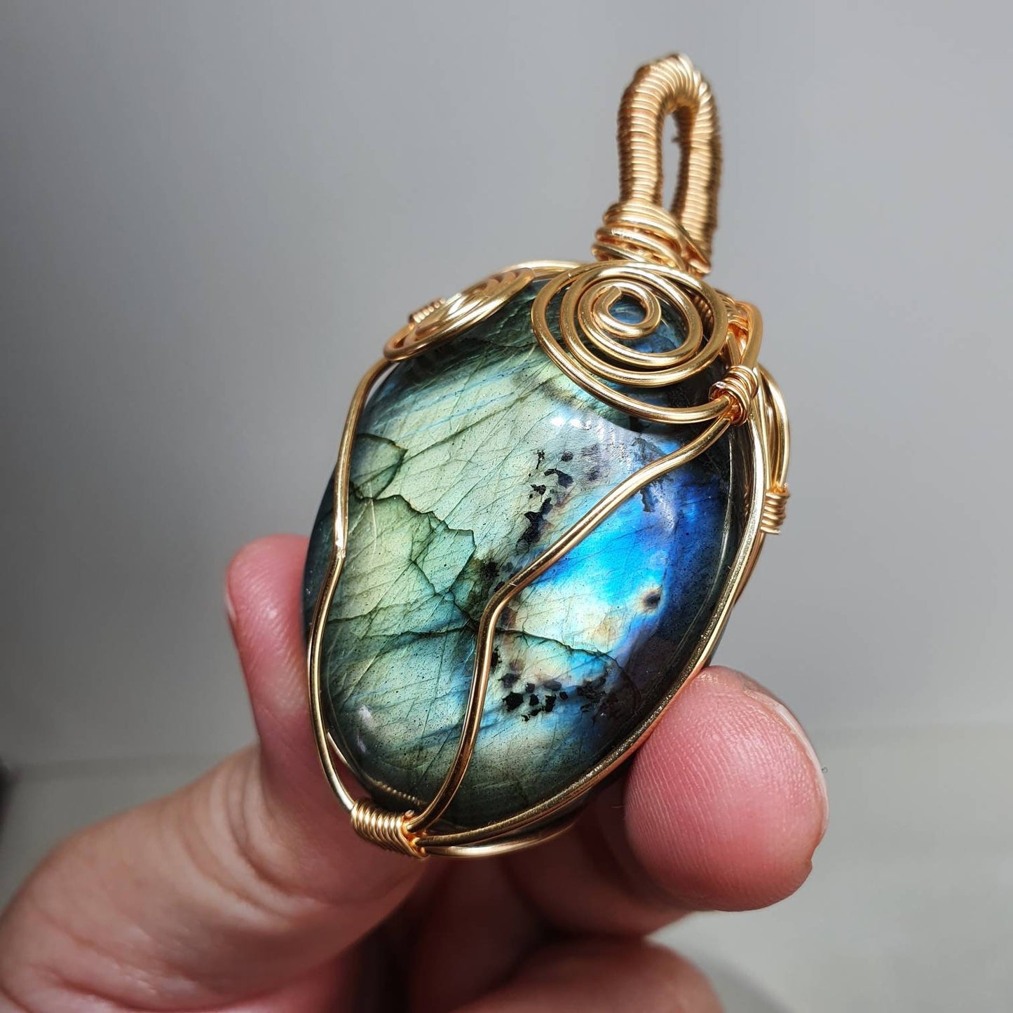 Handcrafted unisex 18k gold plated necklace with flashy Labradorite pendant and green jade