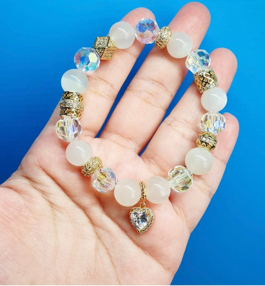 Handcrafted bracelet with milky color Moonstone (10mm)