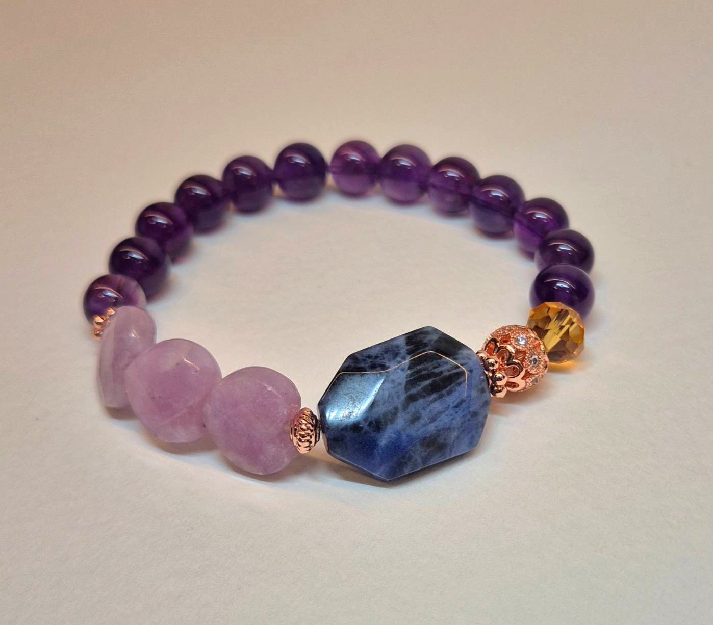 Handcrafted bracelet with Amethyst (8mm), heart shaped Lepidolite and Blue Sodalite to assist a better sleep